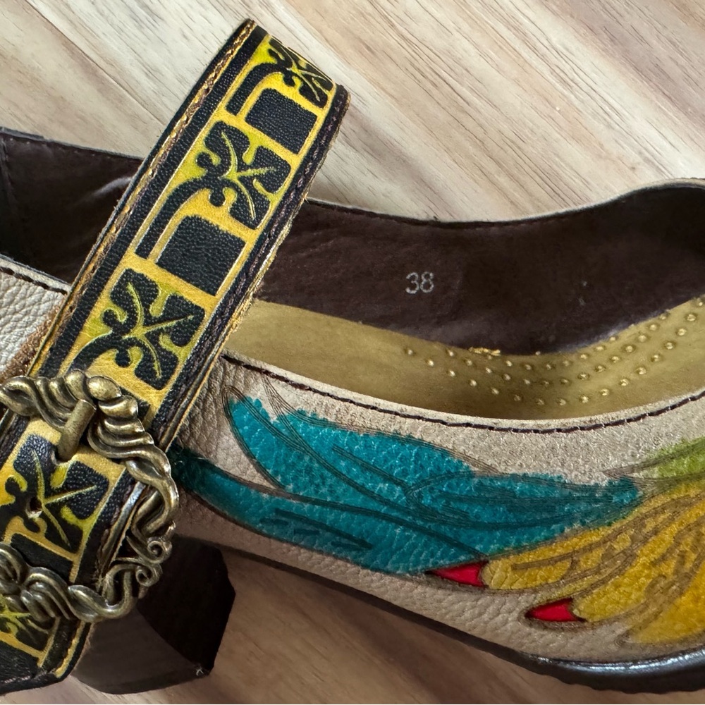EU 38 society Chunky Heels with Strap and Multicolored Details - Picture 6 of 9